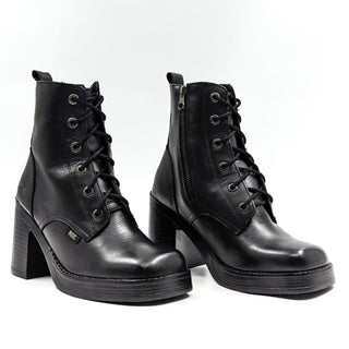 ROC Women Intent Black Leather Lace up Retro 90s Square toe Boots size 7US EUR 38