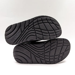 Hoka One Unisex Black Rubber ORA Recovery Slide Sandals size M9 W10