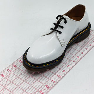 Dr Martens Unisex 26754 White Patent Leather Lamper Oxfords Shoes M9 W10
