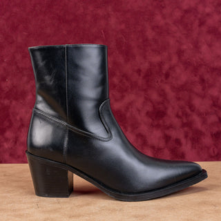 Stuart Weitzman Women Tate Black Leather Western Block Heel Ankle Boots sz 9