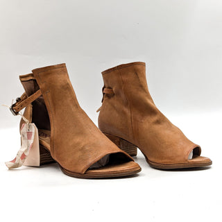 AS98 Women Morgan Camel Leather Zip Cutout Buckle Sandals size 10.5-11US EUR42