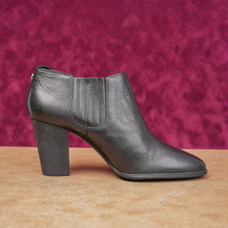 Michael Kors Women Black Leather Western Low Chelsea ankle boots size 11