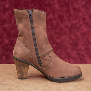 La Canadienne Women Brown Leather waterproof Boho Heel Round Ankle Boots sz 10