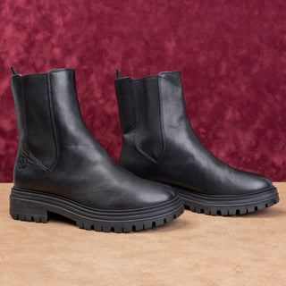 Cole Haan Women Grand 360 Black Leather Classic Chelsea Ankle Lug Boots sz 9.5