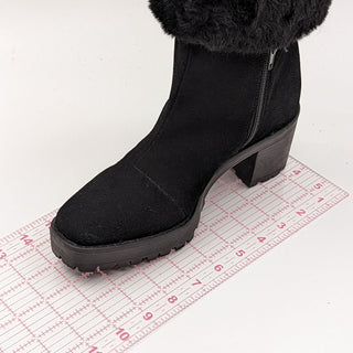 André Assous Women Milana Black Suede Square Toe Faux Shearling Boots size 6