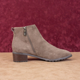 Blondo Women Sawyer Taupe Suede Waterproof Ankle Zip Lug Boots sz 12