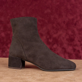 Aquatalia Women Loretta Brown Suede Zip Ankle Dress Office Boots sz 6.5