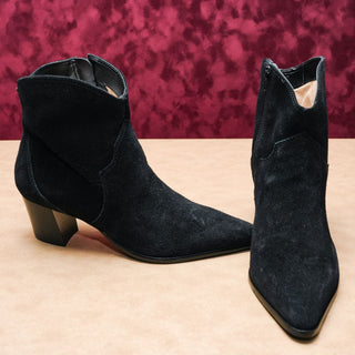 Bernardo Studio Women Black Suede Zip Western Cowboy Ankle Boots sz 10