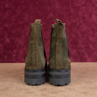 La Canadienne Wmn Waterproof Olive Green Sueder Comfortable Chelsea Boots 8.5