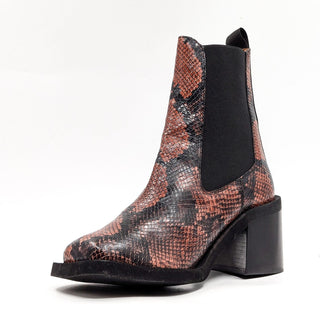 Ganni Women Embossed Snakeskin Heeled Chelsea Boots size 8US EUR38