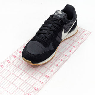 Nike Women Internationalist Black Gum 828407-021 Sneakers size 7