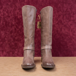 Born Women Saddler Brown Leather Riding Equestrian Wide Calf  Knee Boots sz 7.5