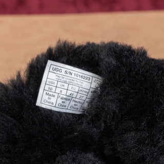 UGG Women Classic Short II Black Suede Shearling Lined Winter Boots sz 10