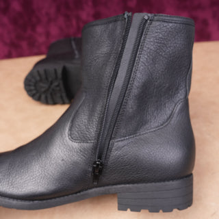 Vionic Women Jill Black Leather Wide Fit Buckle Zip Fashion Ankle Boots sz 9.5