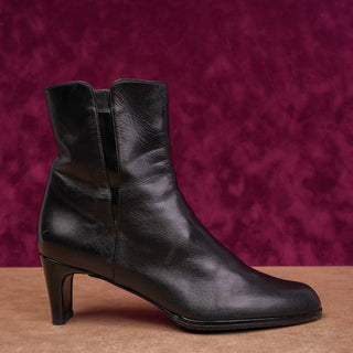 Stuart Weitzman Women Black Leather Vintage Retro 90s Zip Ankle Boots sz 8.5