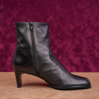 Stuart Weitzman Women Black Leather Vintage Retro 90s Zip Ankle Boots sz 8.5