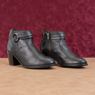 Frye Women Janis Black Leather Harness Block Heel Ankle Boots sz 7
