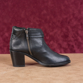 Frye Women Janis Black Leather Harness Block Heel Ankle Boots sz 7