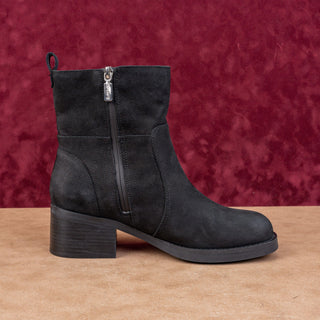 Blondo Women Carmine Black Leather Zip Waterproof Moto Ankle Boots sz 9.5