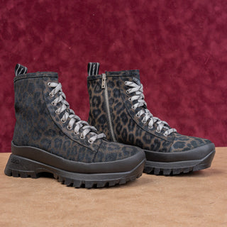 P448 Women Denise Black Camo Vibram Outdoor Hiking Boots 5.5-6US EUR36