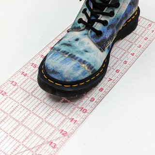 Dr Martens Women 1460 Tie Dye Blue Lace-up Leather Combat Boots size 7