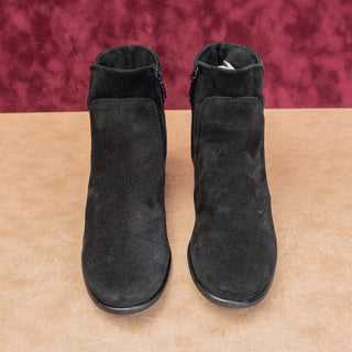 La Canadienne Women Black Suede Low Fashion Fall Ankle Chelsea Boots sz 7.5