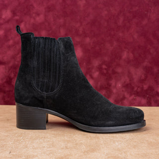 La Canadienne Wmn Prince Chelsea Western Cowboy Vibram Black Suede Boots Sz 8.5