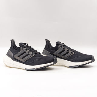 Adidas Men Ultra boost 21 Core Black Athletic Casual Sneakers size 9.5