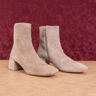 Vince Kaye Boots Woodsmoke Suede Block Heel Square Toe Womens Sz 11 EUR 41