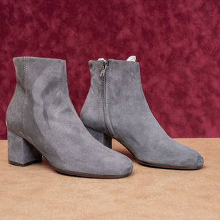 Via Roma 15 Women Vintage Y2K Grey Italian Suede Zip Party Boots sz 8US EUR38