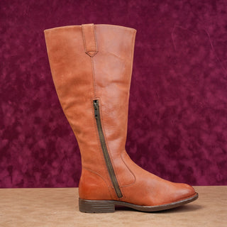 Born Women Shaunie Brown Wide Calf Cognac Leather Riding Boots sz 6