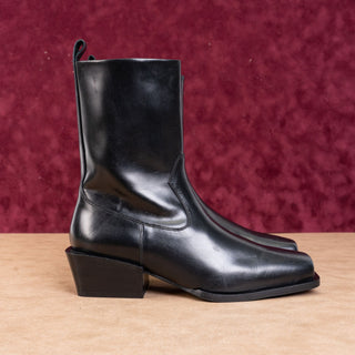 Aeyde Women Bill Black Leather Dress Office Ankle Fashion Boots sz 7US EUR38