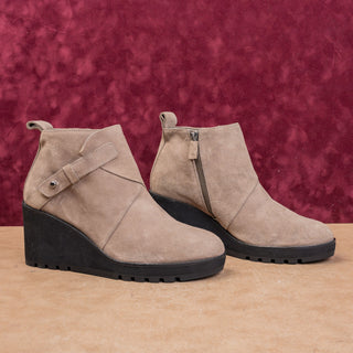 Eileen Fisher Women Taupe Suede Zip Wedge Fashion Dressy Ankle Boots sz 10