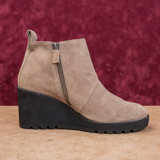 Eileen Fisher Women Taupe Suede Zip Wedge Fashion Dressy Ankle Boots sz 10