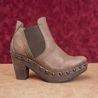Pedro Garcia Women Brown Leather Studded Platform Chelsea Boots sz 6US EUR37