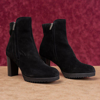 La Canadienne Myranda Waterproof Fashion Zip Matte Black Suede Dress Boots sz 10