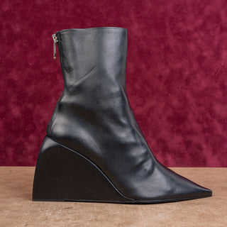 OFF-White Women Black Leather Pointy Toe back zip Wedge Fashion Boots 8US EUR 39