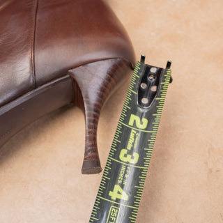 Stuart Weitzman Women Vintage Y2K Brown Leather Pointy Toe Zip Knee Boots sz 8