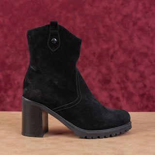 La Canadienne Women Phinn Black Suede Waterproof Western Zip Ankle Boots sz 8