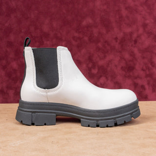 UGG Women Ashton Platform Fashion Slip-on White Chelsea Boots sz 8.5
