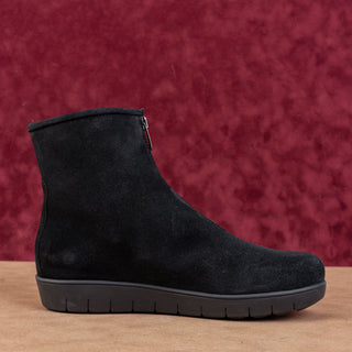 La Canadienne Women Barb Black Suede Front Zip Waterproof Wedge Boots sz 8