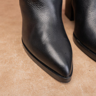 Marc Fisher Women Alva Black Leather Classic Western Festival Ankle Boots sz 7.5