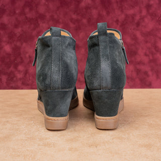 Sofft Women Siri Waterproof Dark Green Suede Zip Wedge Boots sz 10