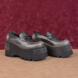 Zigi Women Yaris Studded Platform Goth Distress Black Leather Loafer Sz 10