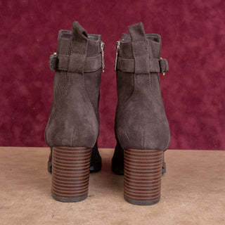 Blondo Women Waterproof Brown Suede Heel Zip Elastic Ankle Boots sz 9