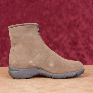 La Canadienne Women Travis Stone Suede Front Zip Waterproof Ankle Boots size 6