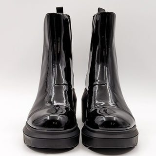 Stuart Weitzman Women Norah Chelsea Black Patent Leather Platform Boots size 9