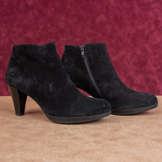 La Canadienne Waterproof Black Suede Dress Heel Zip Ankle Boots sz 9.5
