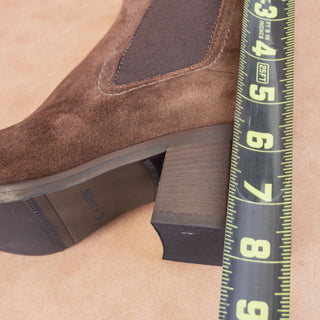 La Canadienne Women Jolie Brown Suede Waterproof Heel Chelsea Ankle Boots sz 5.5