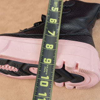 Sorel Women Caribou X Lace-up Waterproof Pink Black Leather Platform Boots sz 7.5